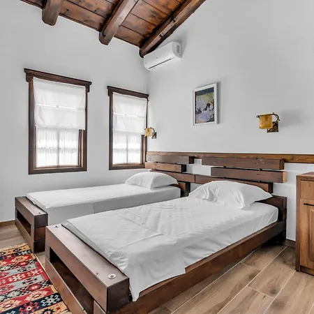 Bohem Hotel 4*